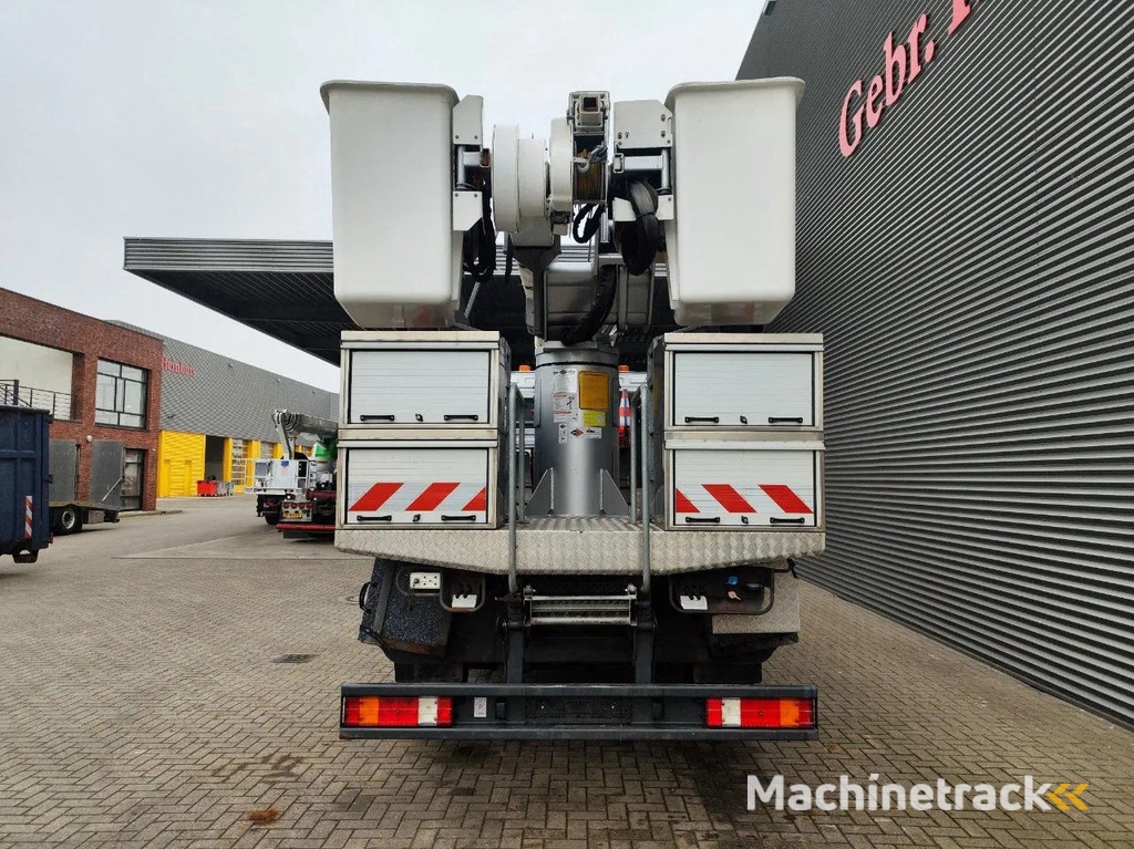 Mercedes-Benz Axor 1824 4x4 Versalift VO-355-MHI Winch 69 kV Topcondition German Truck!