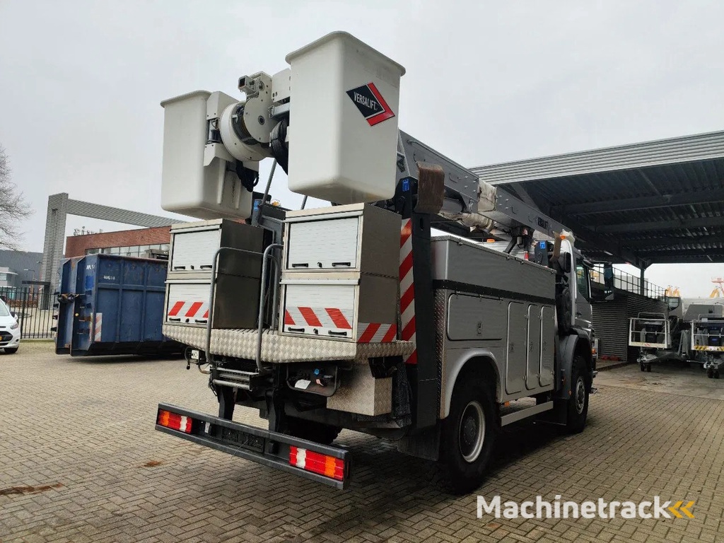 Mercedes-Benz Axor 1824 4x4 Versalift VO-355-MHI Winch 69 kV Topcondition German Truck!