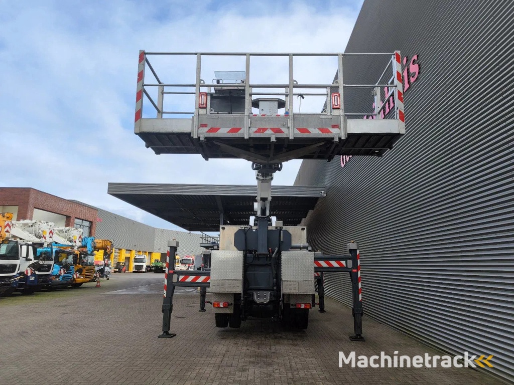 Mercedes-Benz Antos 1833 4x2 France Elevateur 284 TBE