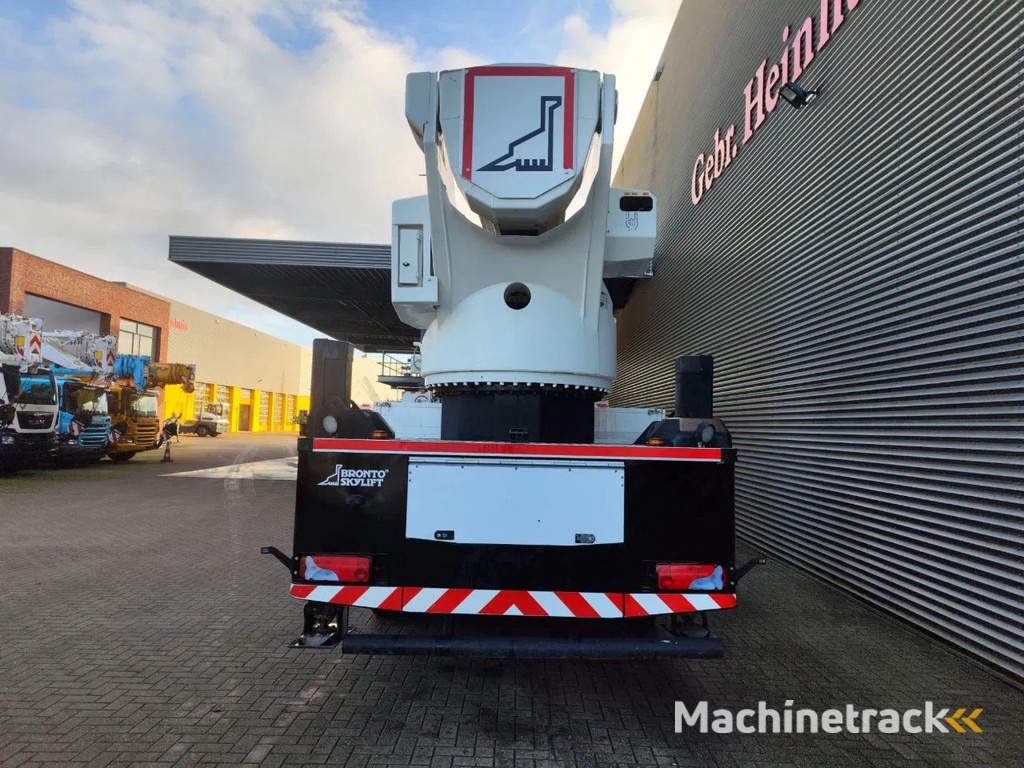 MAN TGS 26.400 6x2 Bronto Skylift S56XR