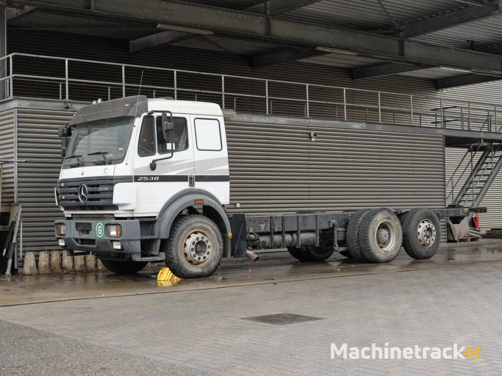 Mercedes-Benz SK 2538 V8 6x2 12.000 KM!