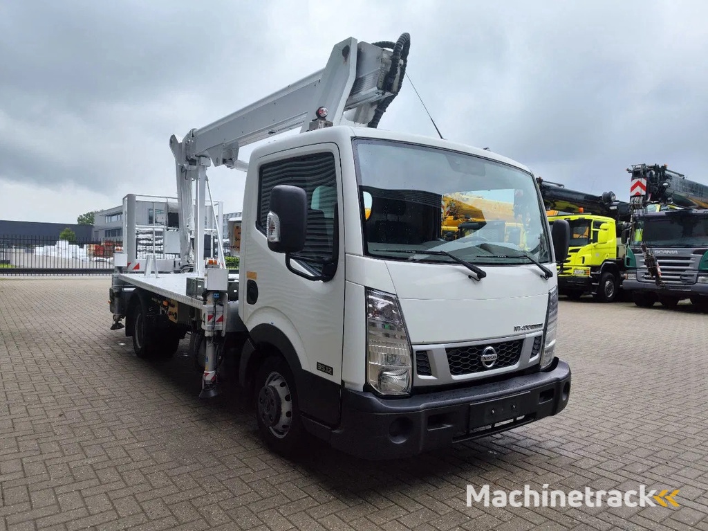 Nissan Cabstar 35.12 NT400 Multitel MJ201