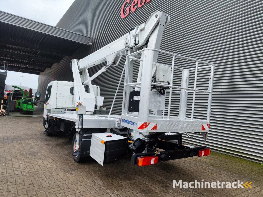 Multitel MJ201 Nissan Cabstar 35.12 NT400