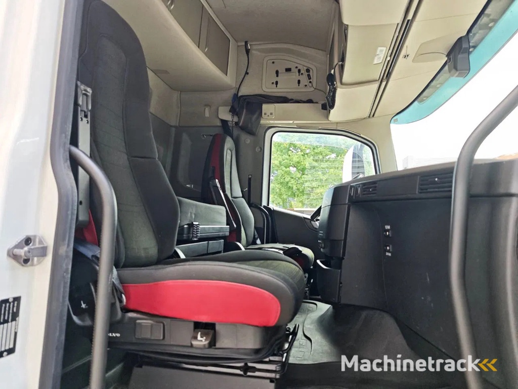 Volvo FH 540 8x4 Popp 120 Ton 2 Pieces!