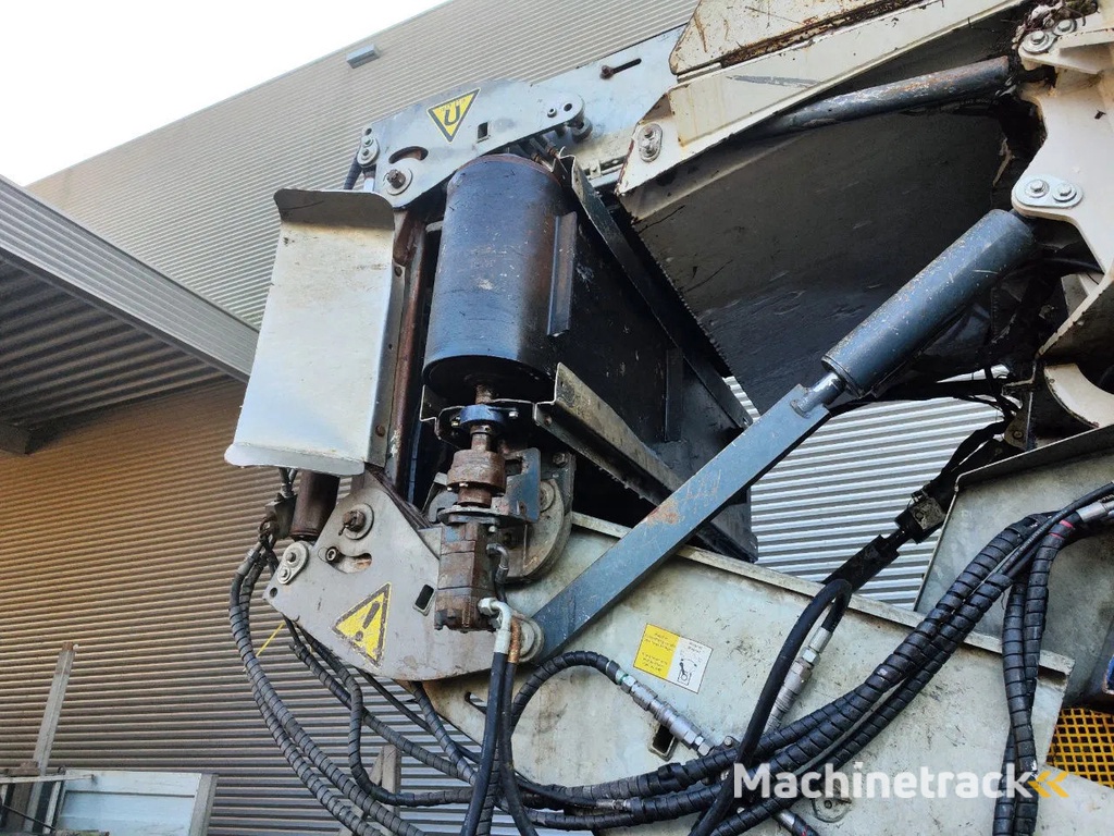 Lindner Urraco 75 DK