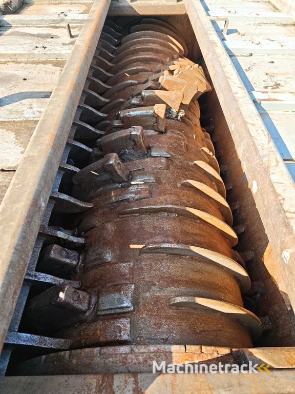 Komptech Terminator 3400 SD