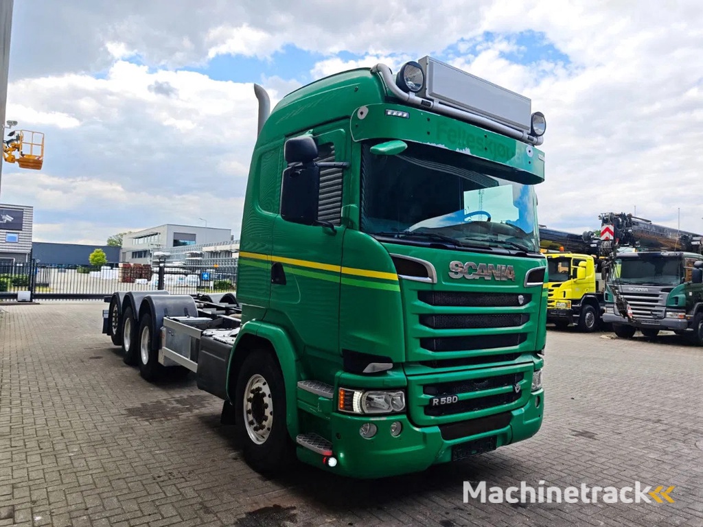Scania R580 8x4 Tridem Euro 6