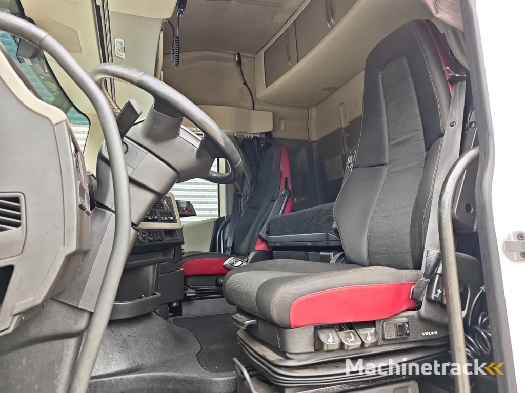 Volvo FH 500 6x4 Euro 6 German Truck!