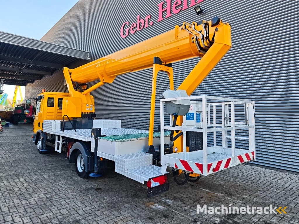 MAN TGL 7.150 4x2 Ruthmann T330