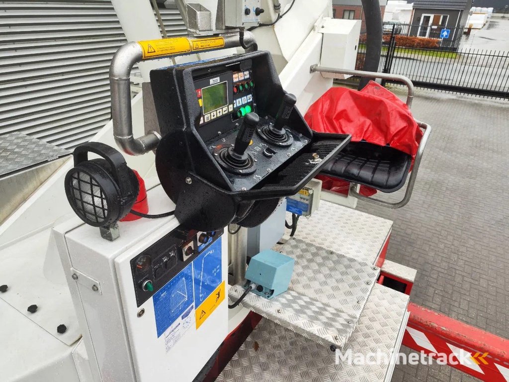 MAN 18.264 LAC 4x4 Bronto Skylift F27 HDT2000