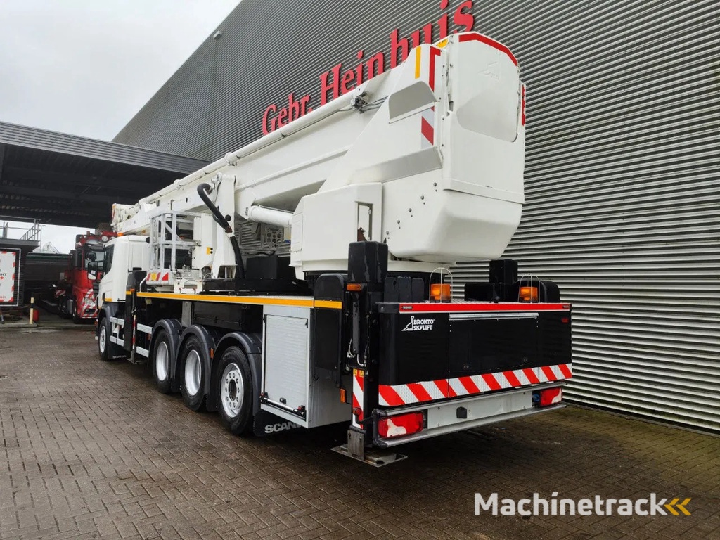Scania P410 8x4 Tridem Bronto Skylift S70XDT