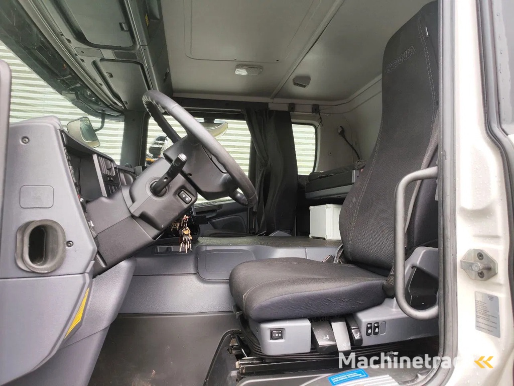 Scania P410 8x4 Tridem Bronto Skylift S70XDT