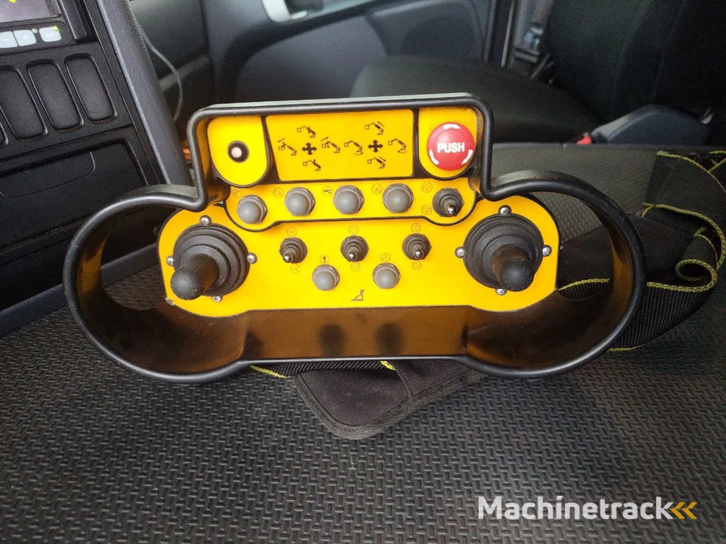 Bronto Skylift S70XDT Scania P410 8x4 Tridem