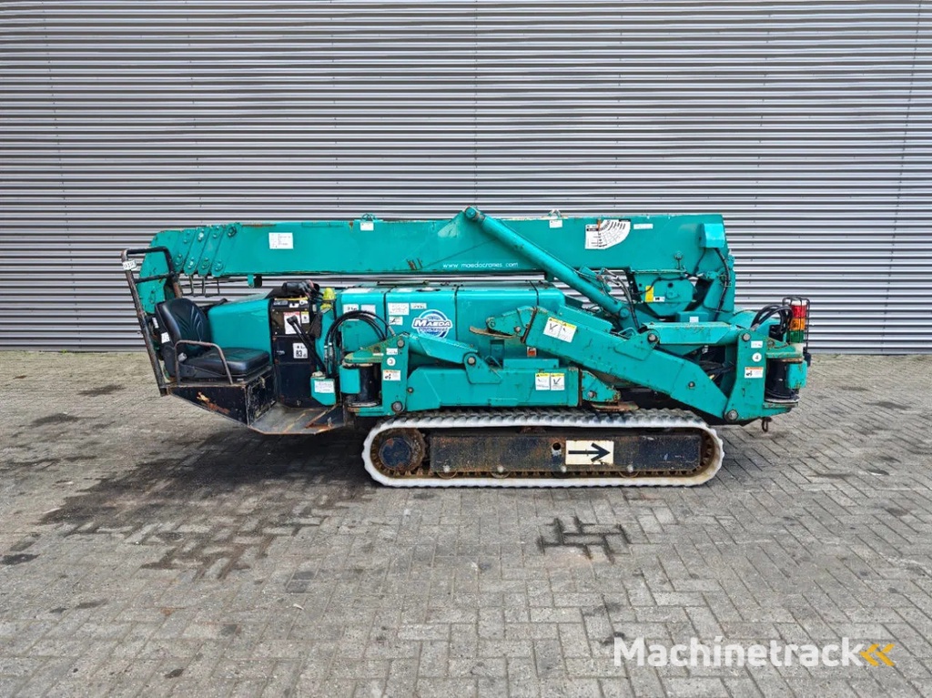 Maeda MC 305 CRME 2CE