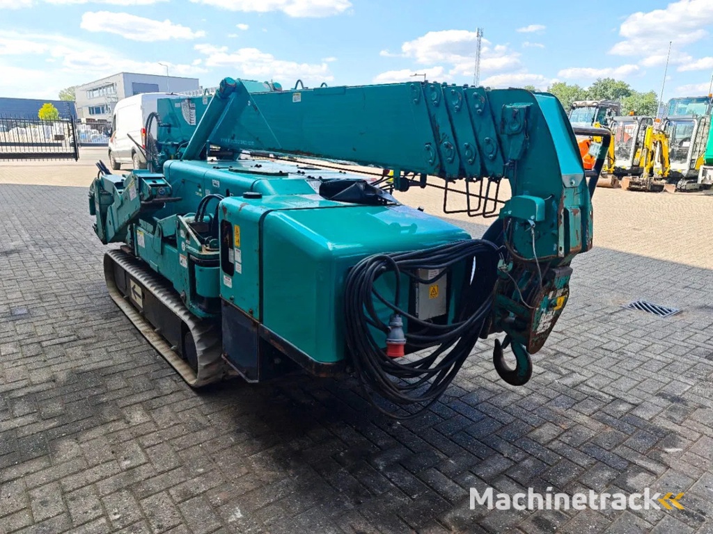 Maeda MC 305 CRME 2CE