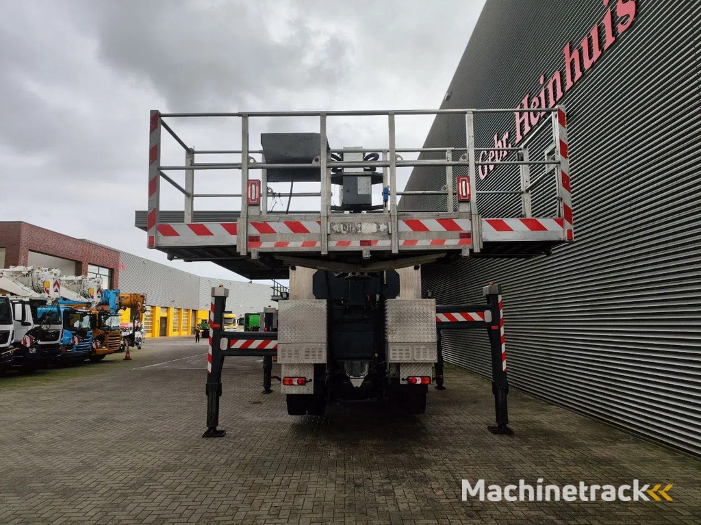 Mercedes-Benz Antos 1833 4x2 France Elevateur 284 TBE