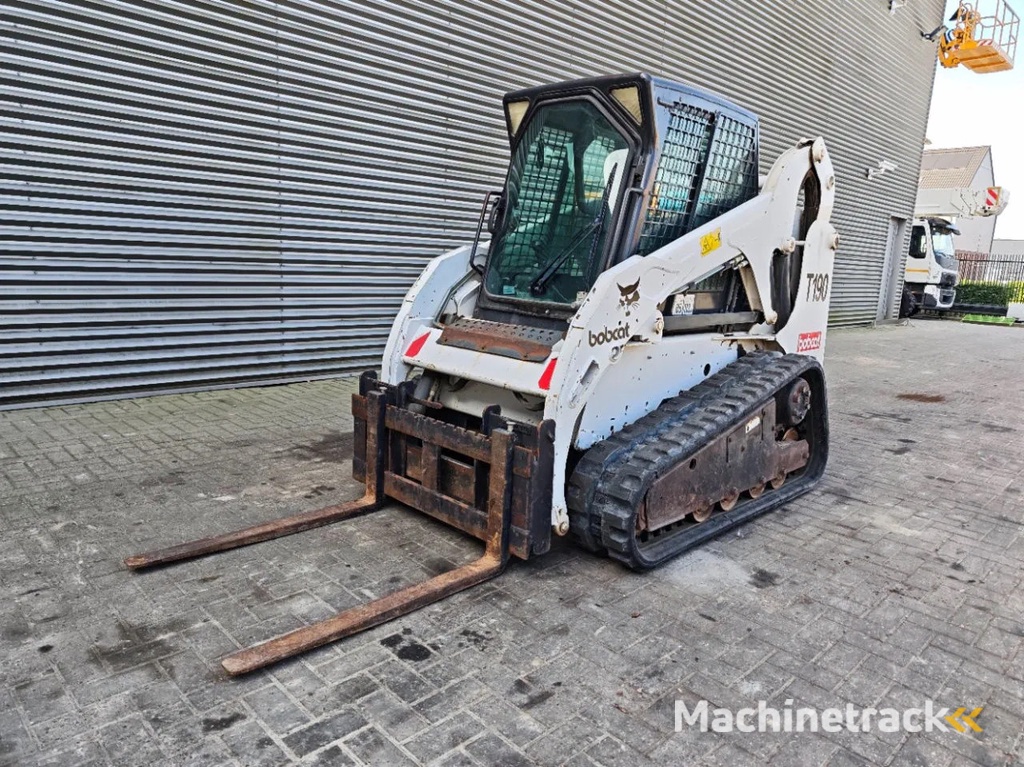 Bobcat T190