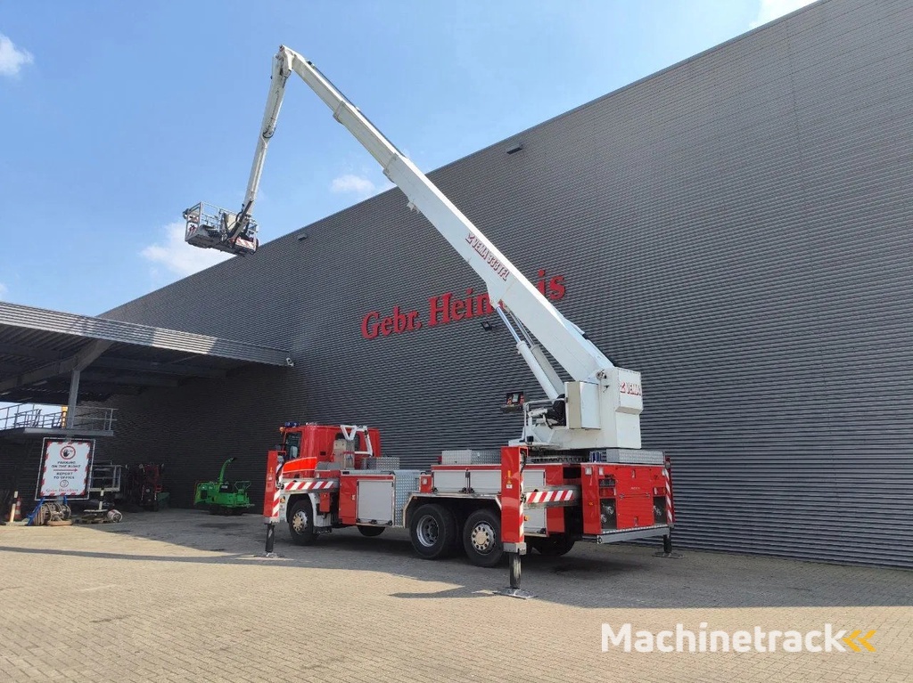 Scania P124-420 6x2 Vema 333 TFL-E Firetruck