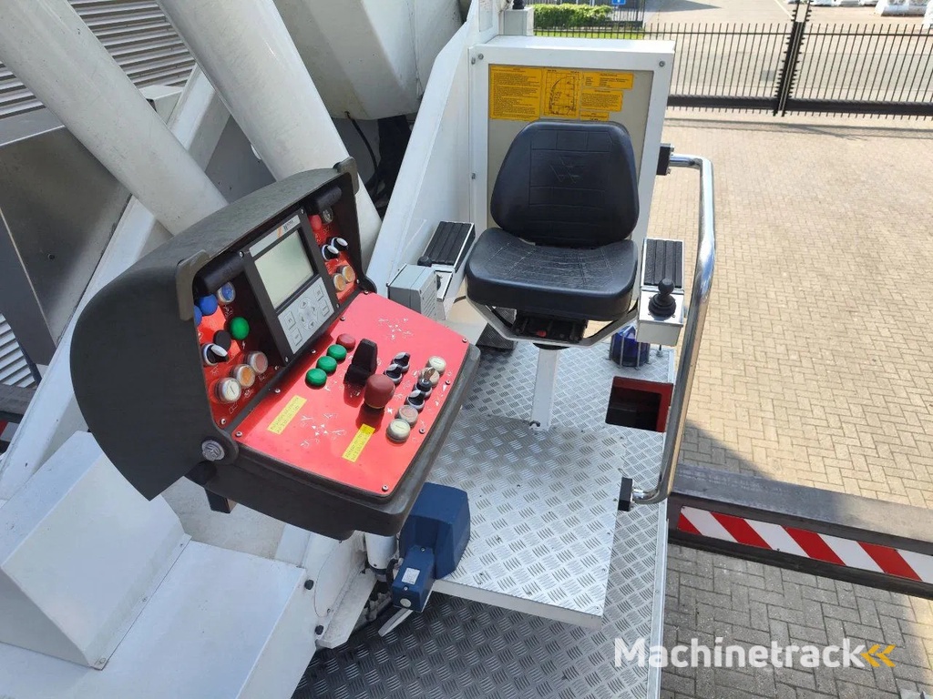 Scania P124-420 6x2 Vema 333 TFL-E Firetruck