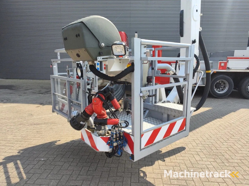 Scania P124-420 6x2 Vema 333 TFL-E Firetruck