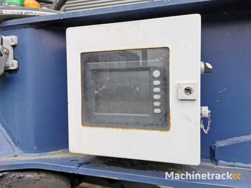 Novatech F1350 50 Ton Capacity Powersteering Topcondition!