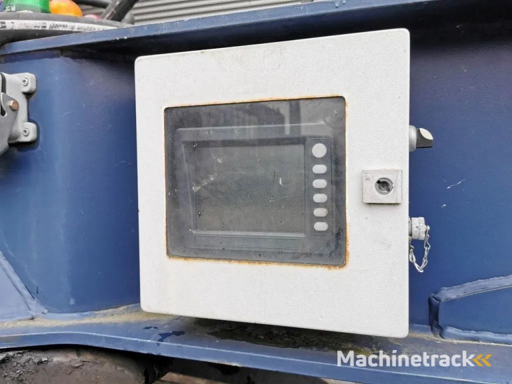 Novatech F1350 50 Ton Capacity Powersteering Topcondition!