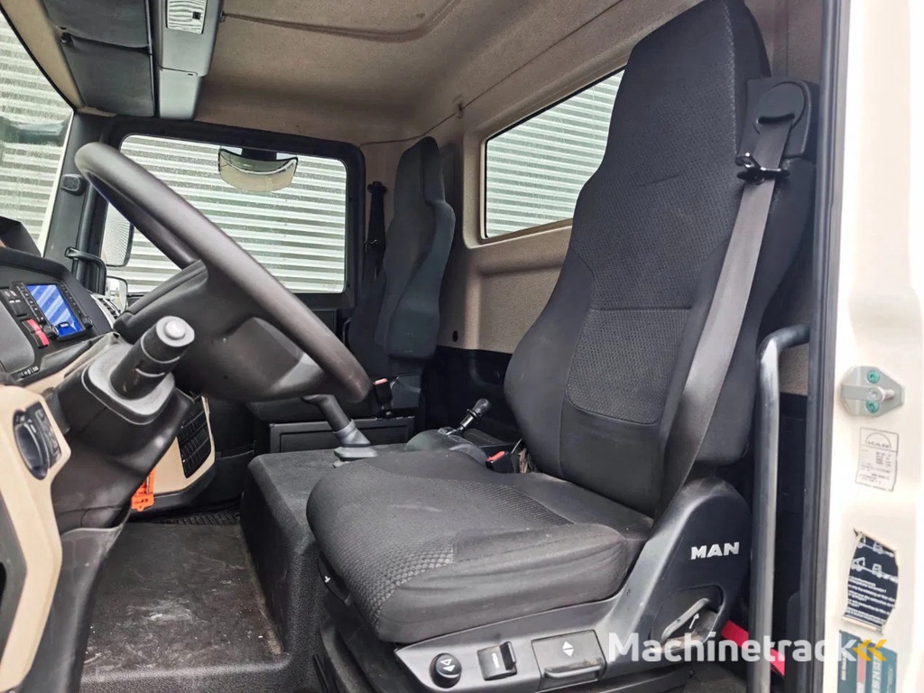 MAN TGL 7.190 4x2 Böcker AK 37/4000 Euro 6 Basket!