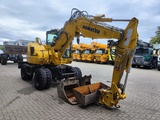 Minituur van Komatsu PW 98 MR-10