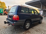 Minituur van Toyota Land Cruiser HDJ100 4x4