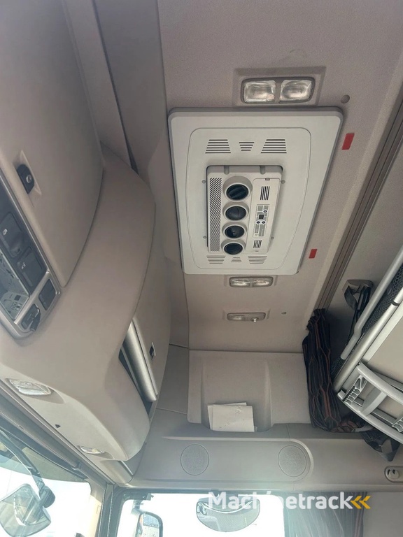 DAF XF 530 XF530 Super Space Cab FAR