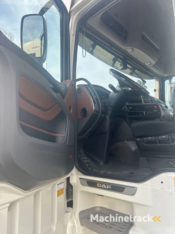 DAF XF 530 XF530 Super Space Cab FAR