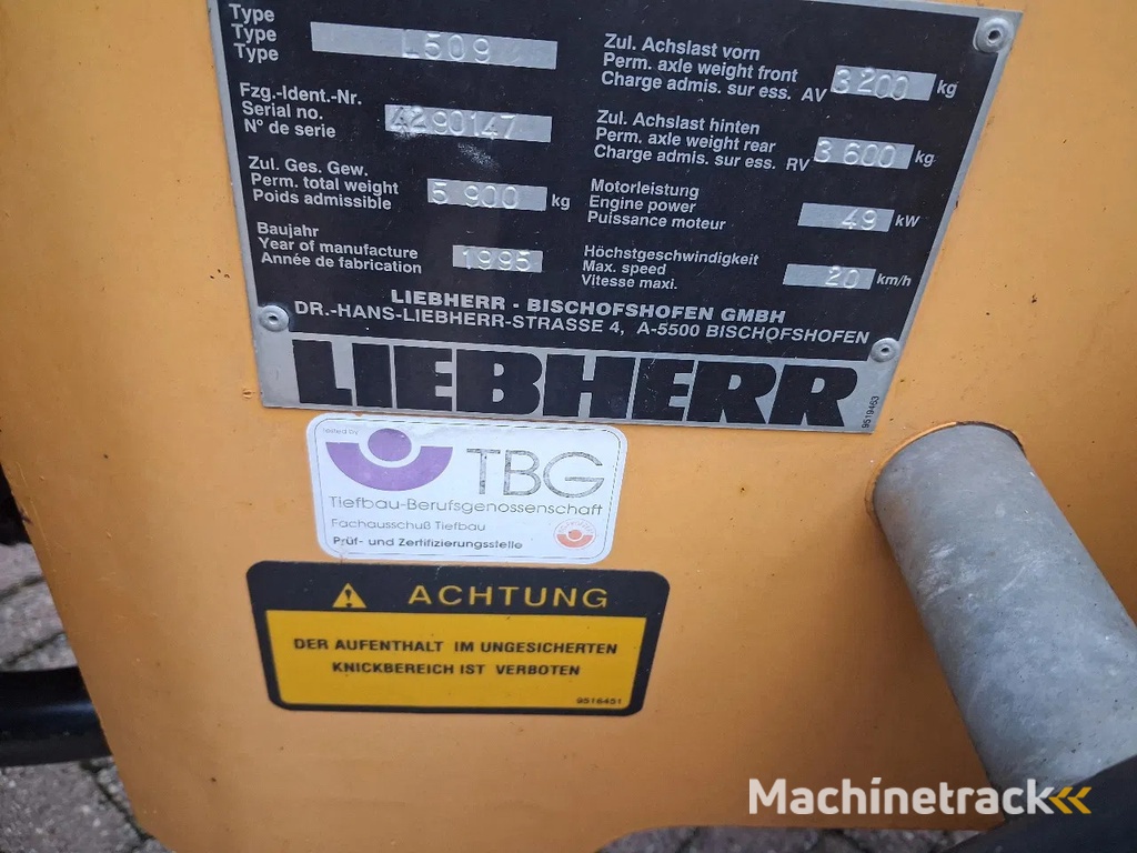 Liebherr 509 shovel met lepels