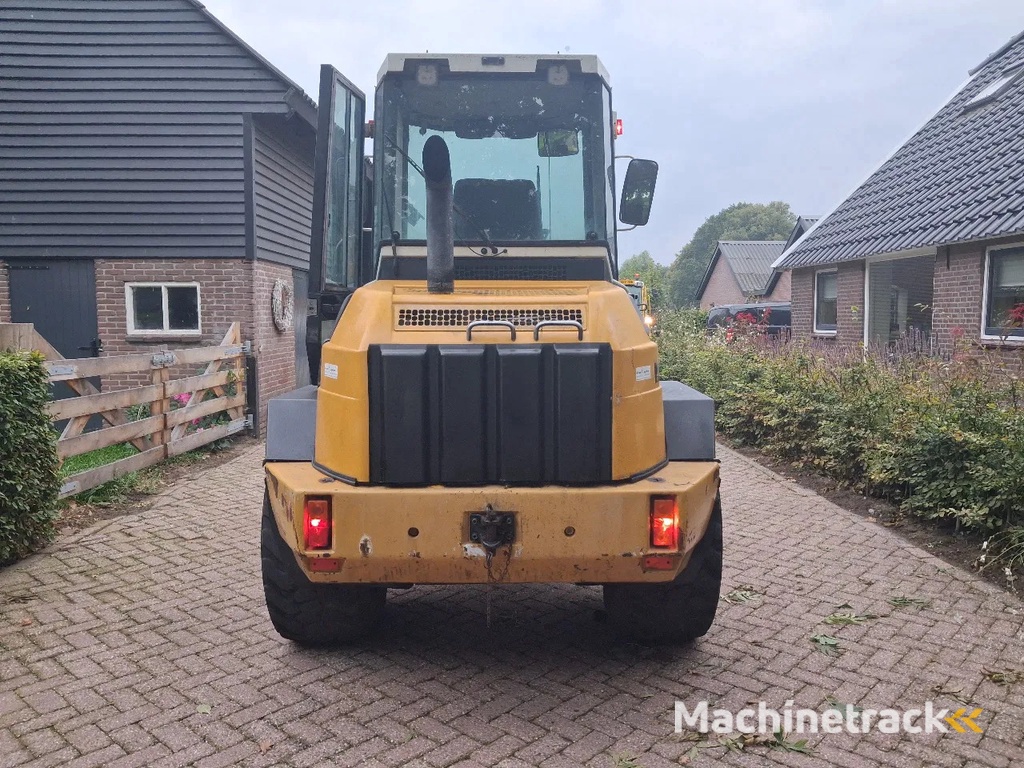 Liebherr 509 shovel met lepels