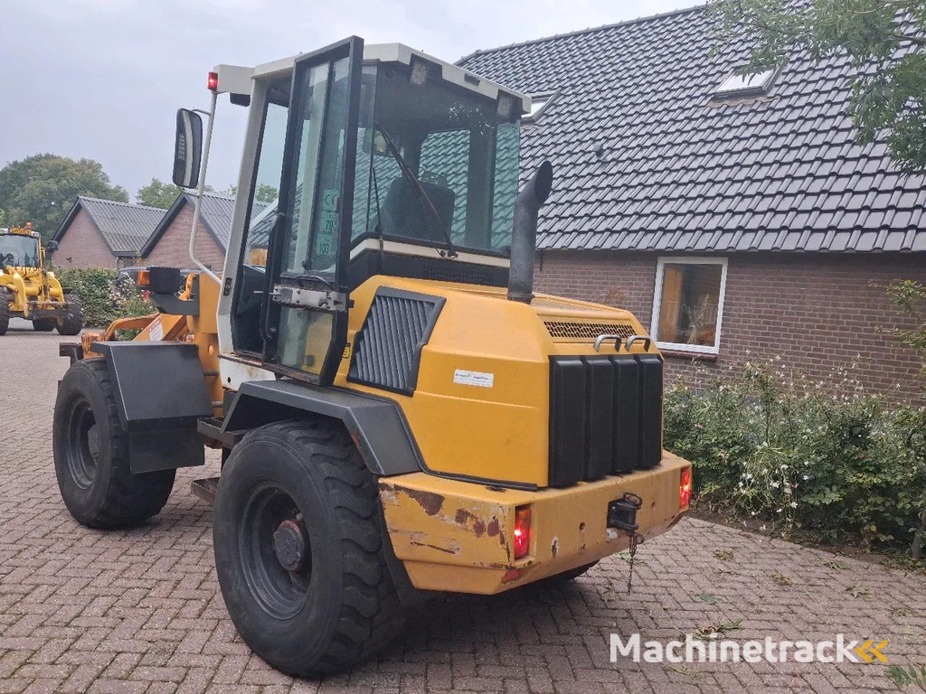 Liebherr 509 shovel met lepels