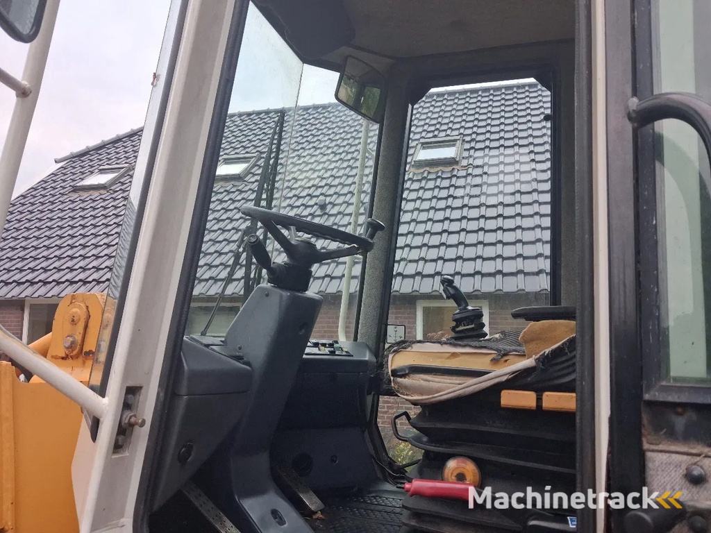 Liebherr 509 shovel met lepels