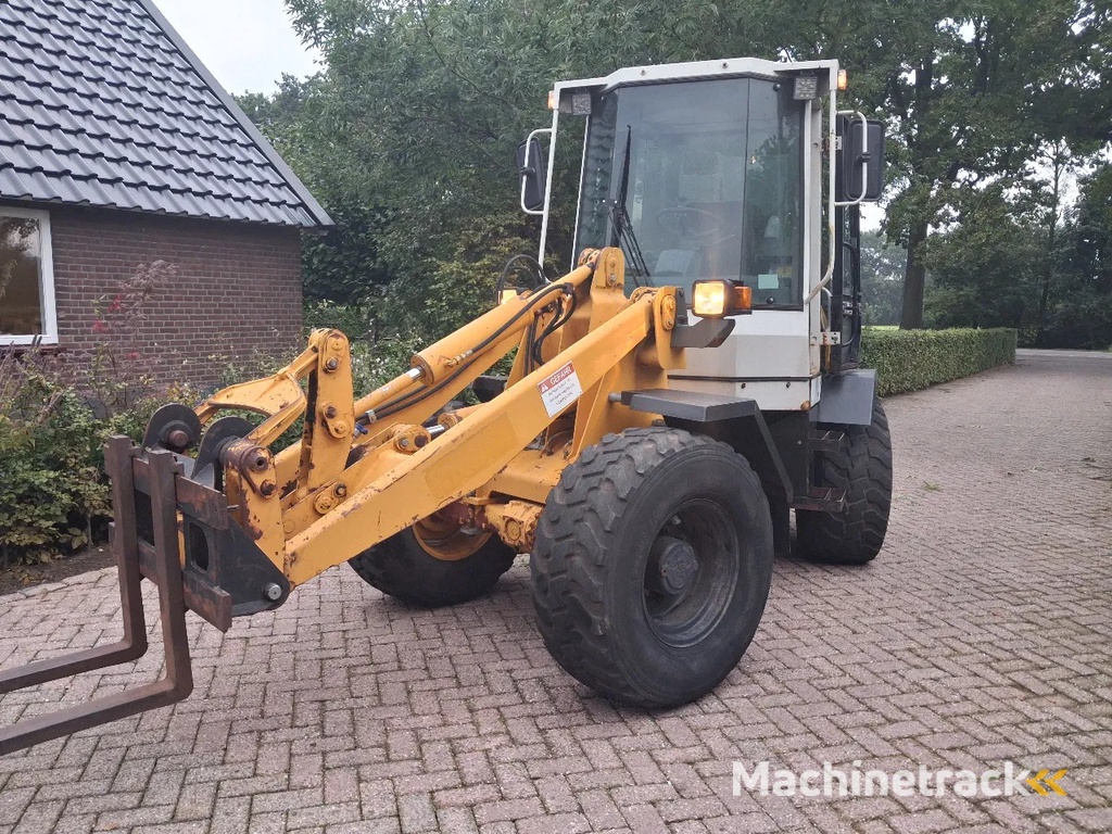 Liebherr 509 shovel met lepels