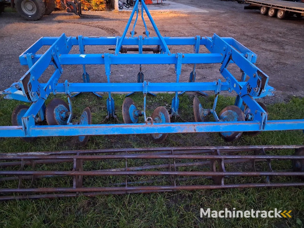 Lemken Smaragd 9/300 cultivator