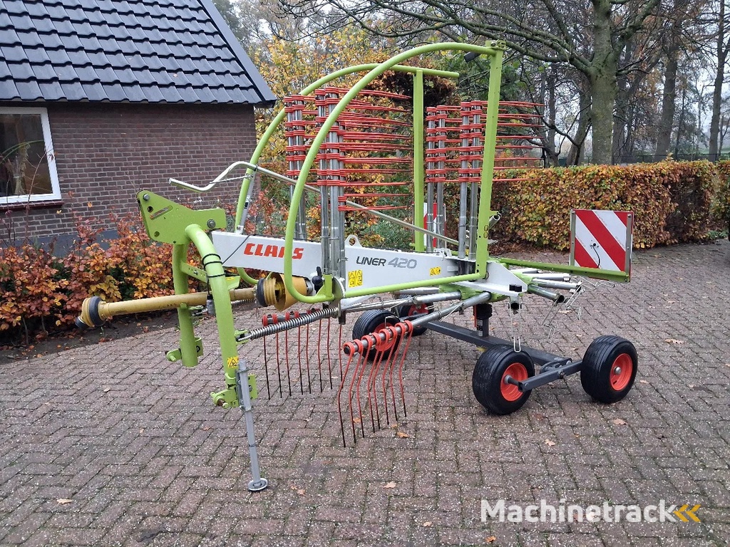 Claas Liner 420 en 450 hark