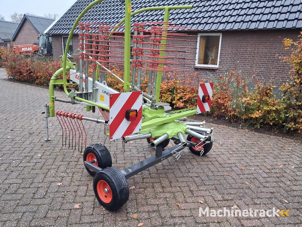 Claas Liner 420 en 450 hark