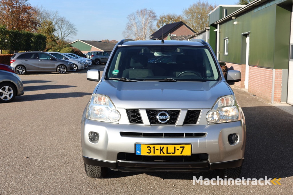 Nissan X-Trail 2.0 XE 4WD 2e Eig. NL auto,  Boekjes, Bovengemiddeld netjes .. Ideale auto voor een daktent, goede caravan trekker