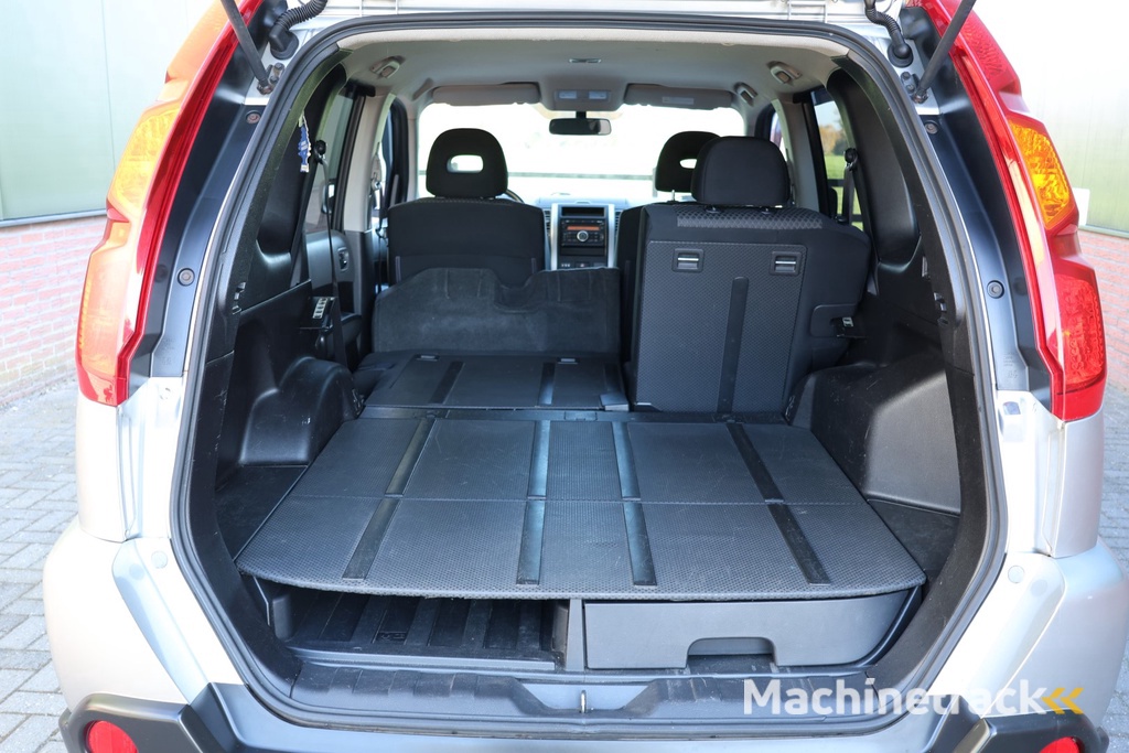 Nissan X-Trail 2.0 XE 4WD 2e Eig. NL auto,  Boekjes, Bovengemiddeld netjes .. Ideale auto voor een daktent, goede caravan trekker