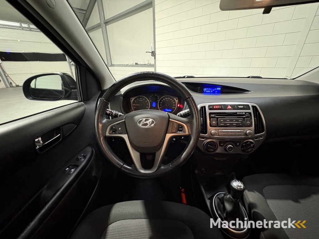 Hyundai i20 1.2i i-Motion, 1e eigenaar, Volledig dealer onderhouden, Airco, Isofix, Trekhaak, Nette auto, Prijs rijklaar incl 3 maanden garantie
