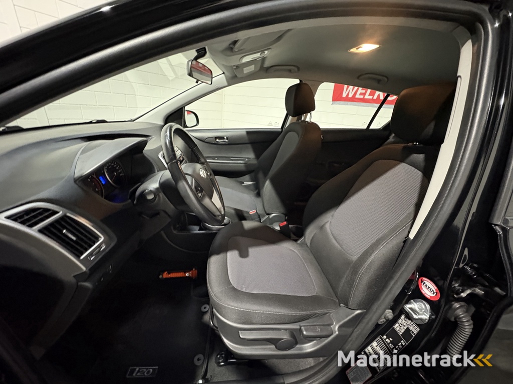 Hyundai i20 1.2i i-Motion, 1e eigenaar, Volledig dealer onderhouden, Airco, Isofix, Trekhaak, Nette auto, Prijs rijklaar incl 3 maanden garantie