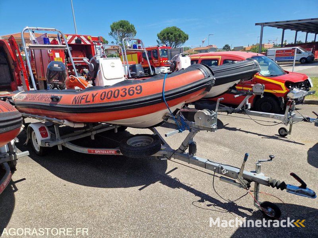 Zeppelin Commande-15