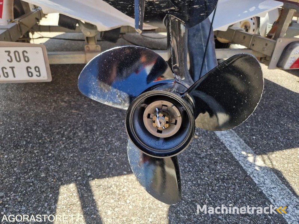 Zeppelin Commande-15