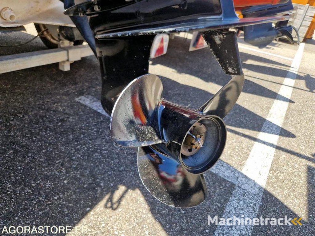 Zeppelin Commande-15