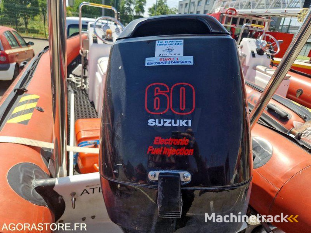 Zeppelin Commande-15