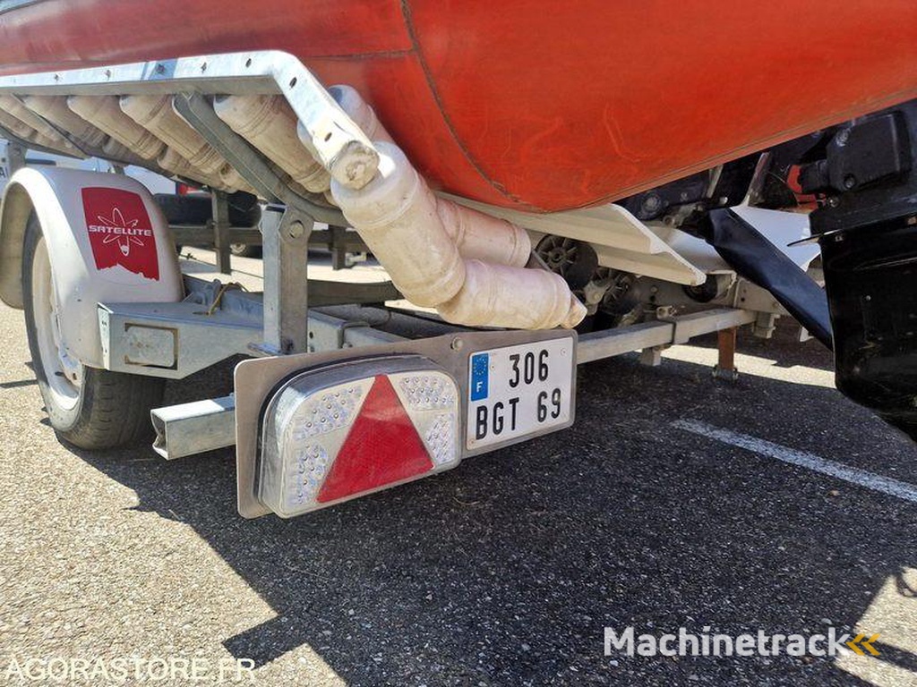 Zeppelin Commande-15