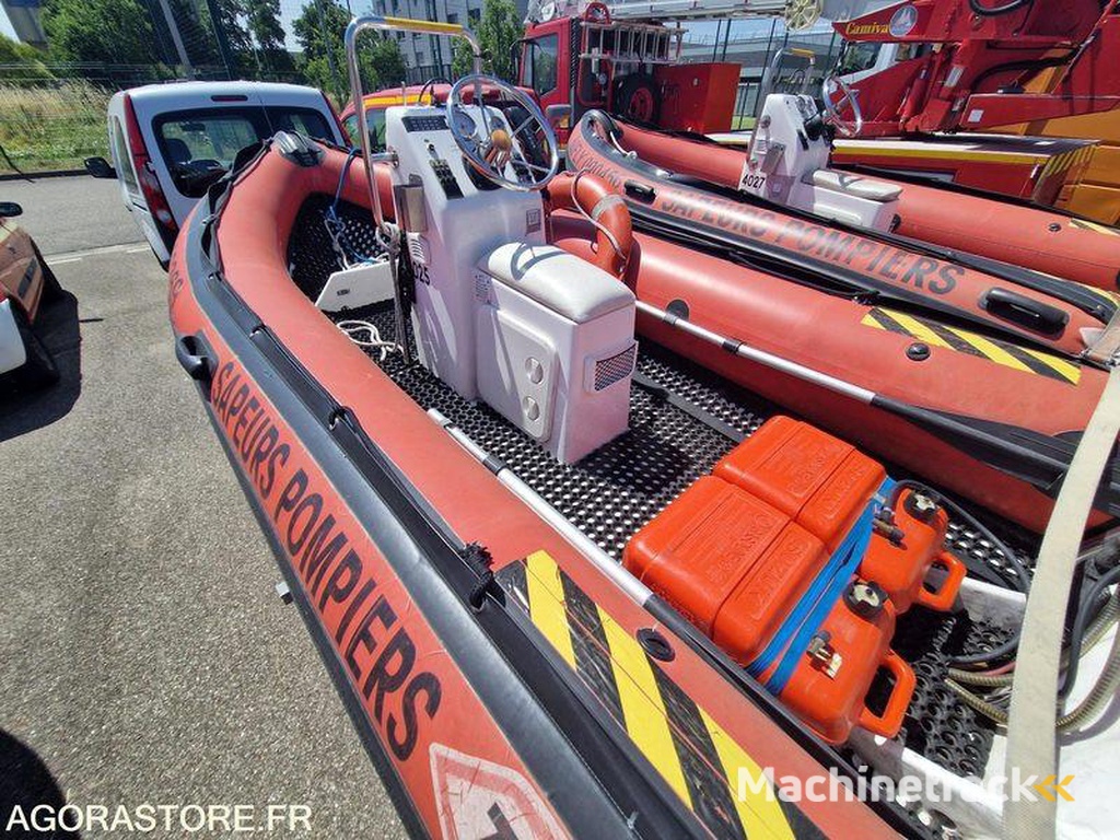 Zeppelin Commande-15