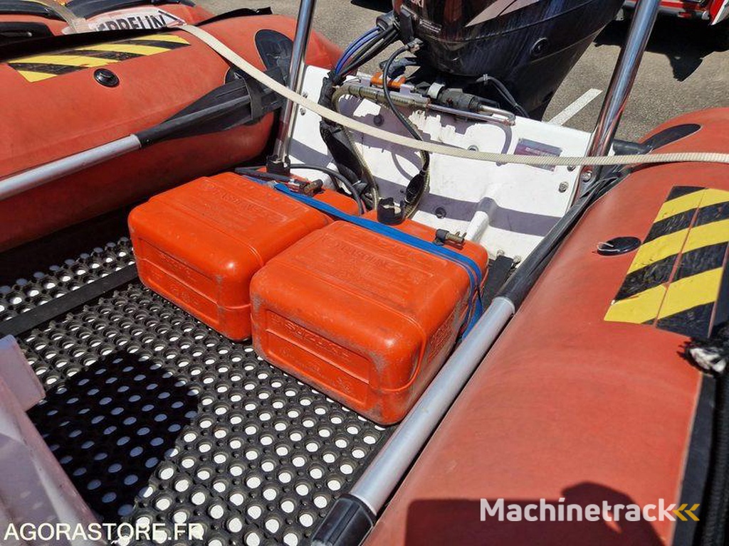 Zeppelin Commande-15